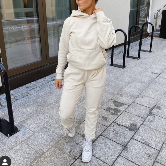 Talentless (by Scott Disick) Circle Logo Hoodie - Picture 4 of 8